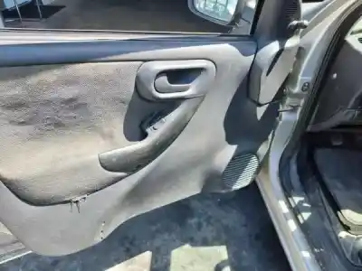 Здавання транспортного засобу opel corsa c (x01) 1.0 (f08. f68) року 0 потужний z 10 xe