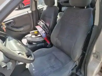 Здавання транспортного засобу opel corsa c (x01) 1.0 (f08. f68) року 0 потужний z 10 xe