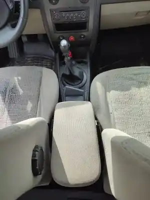 Здавання транспортного засобу renault megane ii break (km0/1_) 1.5 dci (km02. km13) gasóleo 2004 5p року 2011 потужний k9k 732 Здавання транспортного засобу renault megane ii break (km0/1_) 1.5 dci (km02. km13) gasóleo 2004 5p року 2011 потужний k9k 732