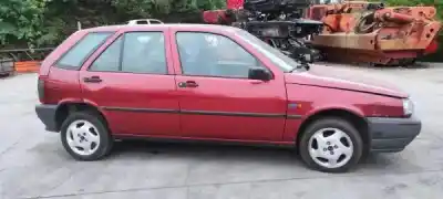 Veículo de Sucata fiat tipo hatchback (160_) 1.4 (160.ac) gasolina 5p do ano 1993 alimentado 