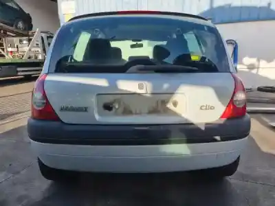 Veicolo di demolizione renault clio ii (bb_, cb_) 1.2 (bb0a bb0f bb10 bb1k bb28 bb2d bb2h cb0a.... dell'anno 0 alimentato d7f 710