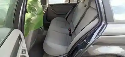 Veículo de Sucata bmw 3 touring (e46) 318 i do ano 2000 alimentado m43 b19 (194e1)