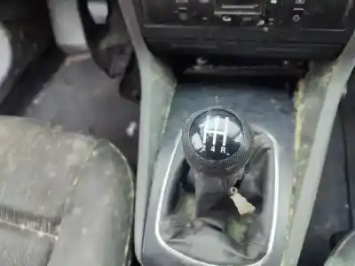 Здавання транспортного засобу audi a4 b5 avant (8d5) 1.9 tdi року 0 потужний avg