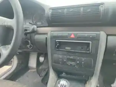 Здавання транспортного засобу audi a4 b5 avant (8d5) 1.9 tdi року 0 потужний avg