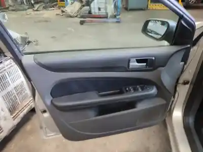 Sloopvoertuig ford focus ii sedán (db_, fch, dh) 1.4 van het jaar 2005 aangedreven 0