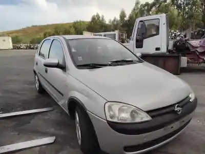 Véhicule à la ferraille opel corsa c (x01) 1.0 (f08, f68) de l'année 2001 alimenté x 10 xe Véhicule à la ferraille opel corsa c (x01) 1.0 (f08, f68) de l'année 2001 alimenté x 10 xe