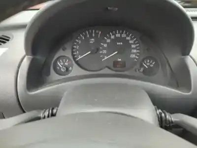 Véhicule à la ferraille opel corsa c (x01) 1.0 (f08, f68) de l'année 2001 alimenté x 10 xe Véhicule à la ferraille opel corsa c (x01) 1.0 (f08, f68) de l'année 2001 alimenté x 10 xe