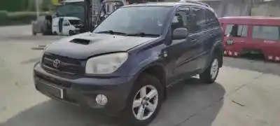 Veículo de Sucata toyota rav4 (a2) 2.0 d-4d 4wd do ano 2005 alimentado 1cd-ftv