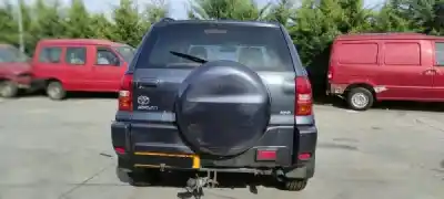 Veículo de Sucata toyota rav4 (a2) 2.0 d-4d 4wd do ano 2005 alimentado 1cd-ftv