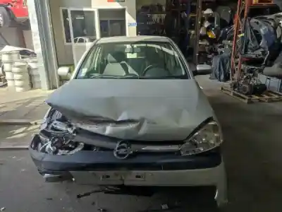 Veículo de Sucata opel corsa c (x01) 1.2 (f08, f68) do ano 2003 alimentado z 12 xe Veículo de Sucata opel corsa c (x01) 1.2 (f08, f68) do ano 2003 alimentado z 12 xe
