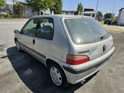 Veicolo di demolizione peugeot 106 i (1a, 1c) 1.0 dell'anno 1998 alimentato cdy (tu9m)