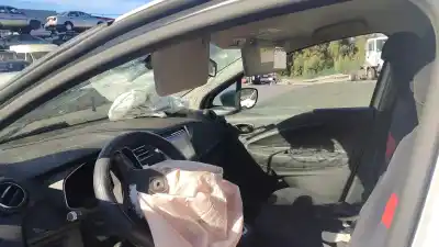 Veículo de Sucata renault zoe (bfm_) zoe (bfmc. bfmd) elétrico 2020 5p do ano 2020 alimentado 