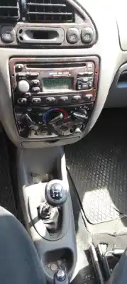 Здавання транспортного засобу ford fiesta iv (ja_, jb_) 1.25 i 16v року 0 потужний 