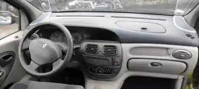 Scrapping Vehicle renault scénic i veículo multiuso (ja0/1_, fa0_) 1.4 i of the year 0 powered 