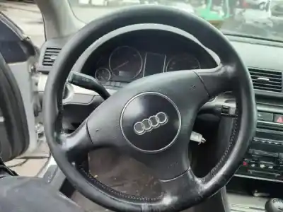 Veículo de Sucata audi a4 b6 avant (8e5) 1.9 tdi do ano 2002 alimentado avf Veículo de Sucata audi a4 b6 avant (8e5) 1.9 tdi do ano 2002 alimentado avf