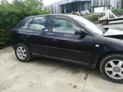 Veículo de Sucata audi a3 (8l1) 122 (bj10_) gasolina 2000 5p do ano 2000 alimentado 