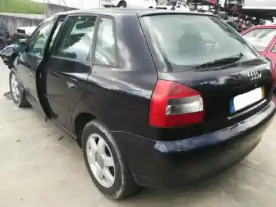 Veículo de Sucata audi a3 (8l1) 122 (bj10_) gasolina 2000 5p do ano 2000 alimentado 