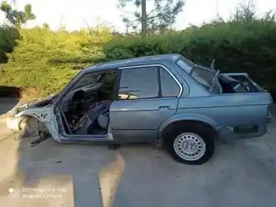 Scrapping Vehicle BMW 3 (E30) 316 i of the year 2000 powered 