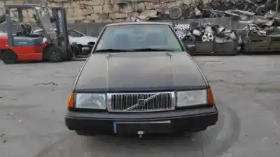 Sloopvoertuig volvo 460 (464) 1.7 van het jaar 1990 aangedreven b 18 ft