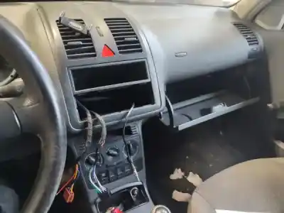 Veicolo di demolizione volkswagen polo (6n2) 1.0 dell'anno 2000 alimentato ald