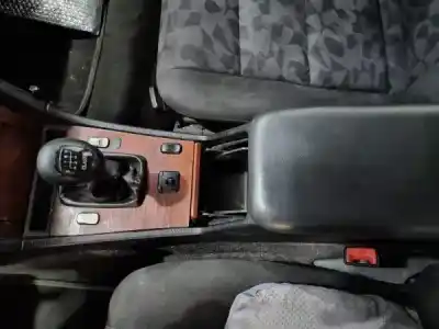 Vehicul casat mercedes-benz classe c carrinha (s202) c 200 t cdi (202.194) gasóleo 1999 5p al anului 1999 alimentat om 611.960