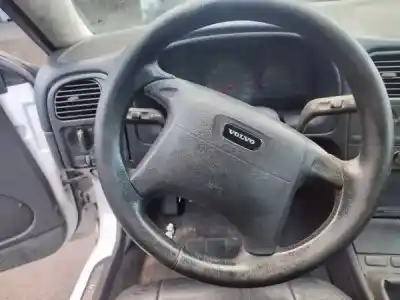 Scrapping Vehicle volvo v40 combi (vw) 1.8 gpl 1998 5p of the year 1998 powered 