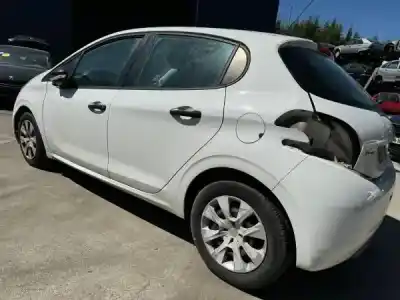 Здавання транспортного засобу peugeot 208 caixa (cr_) 1.6 hdi 92 року 2017 потужний bhw (dv6fe)