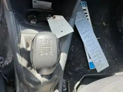 Здавання транспортного засобу peugeot 208 caixa (cr_) 1.6 hdi 92 року 2017 потужний bhw (dv6fe)