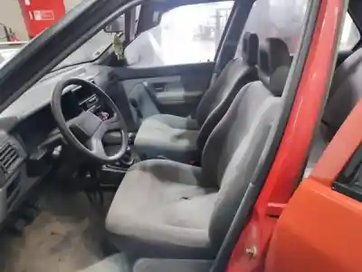 Veículo de Sucata renault   do ano 0 alimentado c1g 730