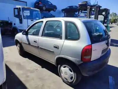 Veículo de Sucata opel corsa b (s93) 1.0 i 12v (f08. f68. m68) do ano 2000 alimentado x 10 xe