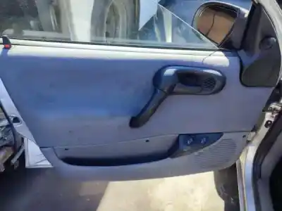 Veículo de Sucata opel corsa b (s93) 1.0 i 12v (f08. f68. m68) do ano 2000 alimentado x 10 xe