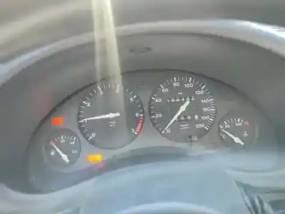 Veículo de Sucata opel corsa b (s93) 1.0 i 12v (f08. f68. m68) do ano 2000 alimentado x 10 xe