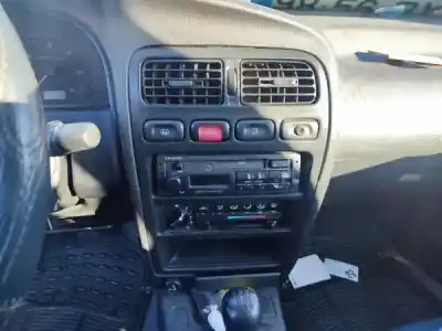 Veículo de Sucata nissan primera berl./ traveller (p10/w10) 2.0 gx berlina (a.e) [2.0 ltr. - 55 kw diesel] do ano 0 alimentado cd20