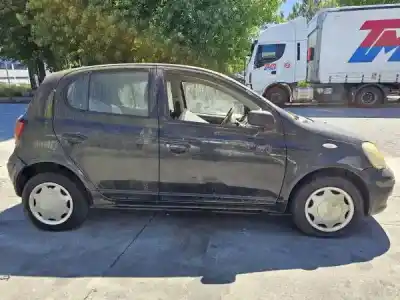 Veículo de Sucata toyota yaris (_p1_) 1.0 (scp10_) do ano 2004 alimentado 1sz-fe