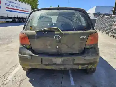 Veículo de Sucata toyota yaris (_p1_) 1.0 (scp10_) do ano 2004 alimentado 1sz-fe