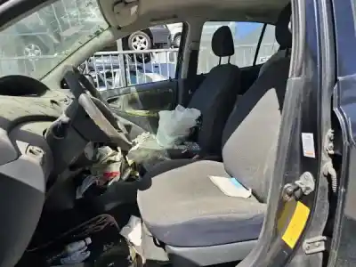 Veículo de Sucata toyota yaris (_p1_) 1.0 (scp10_) do ano 2004 alimentado 1sz-fe