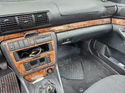 Scrapping Vehicle audi a4 b5 (8d2) 1.9 tdi of the year 2001 powered afn