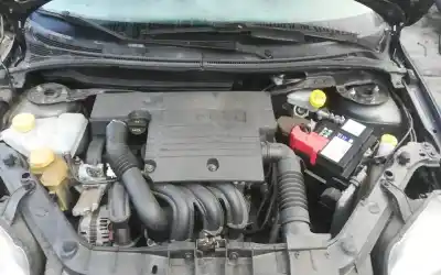 Véhicule à la ferraille mazda 2 (dy) 1.2 de l'année 2003 alimenté fuja