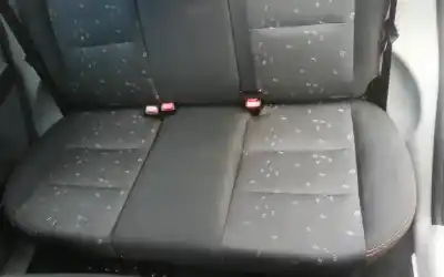 Véhicule à la ferraille mazda 2 (dy) 1.2 de l'année 2003 alimenté fuja