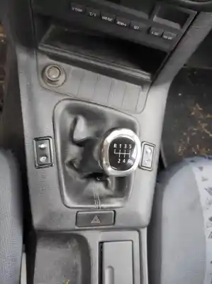 Veicolo di demolizione bmw 3 (e36) 318 tds dell'anno 1996 alimentato m41 d17 (174t1)