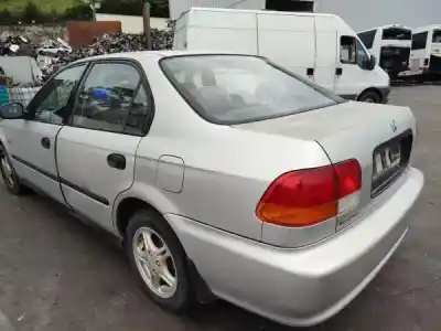 Veículo de Sucata honda civic berlina 3/4 (ej/ek) 1.4 s 4 dream berlina (ej9) do ano 1999 alimentado 