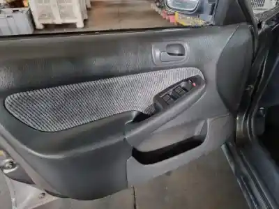Vehicul casat honda civic berlina 3/4 (ej/ek) 1.5 ls vtec 3 berlina (ek3) al anului 1996 alimentat d15z6