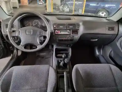 Vehicul casat honda civic berlina 3/4 (ej/ek) 1.5 ls vtec 3 berlina (ek3) al anului 1996 alimentat d15z6