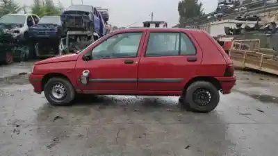 Veicolo di demolizione renault clio i (b/c57_, 5/357_) 1.2 (b/c/s57a b/c57s 5/357f 5/357j 5/357l 5/357r) dell'anno 1994 alimentato  Veicolo di demolizione renault clio i (b/c57_, 5/357_) 1.2 (b/c/s57a b/c57s 5/357f 5/357j 5/357l 5/357r) dell'anno 1994 alimentato
