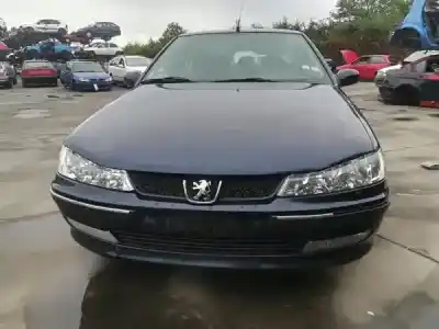Véhicule à la ferraille PEUGEOT 406 (8B)  de l'année 2000 alimenté LFY (XU7JP4)