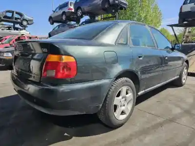 Veículo de Sucata audi a4 b5 avant (8d5) 1.6 do ano 1996 alimentado 0