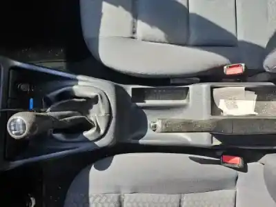 Veículo de Sucata audi a4 b5 avant (8d5) 1.6 do ano 1996 alimentado 0