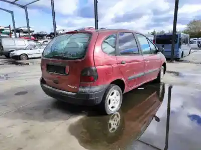 Verschrottungsfahrzeug renault megane scenic (ja0/1_) 1.4 i (ja0e) des jahres 1998 angetrieben 