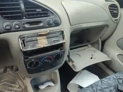 Sloopvoertuig ford fiesta iv (ja_, jb_) 113 e/320 gasolina 3p van het jaar 1996 aangedreven 