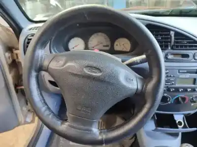 Здавання транспортного засобу ford fiesta iv (ja_, jb_) 1.25 i 16v gasolina 1998 5p року 1998 потужний 